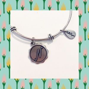 Bella Ryan N initial Bracelet